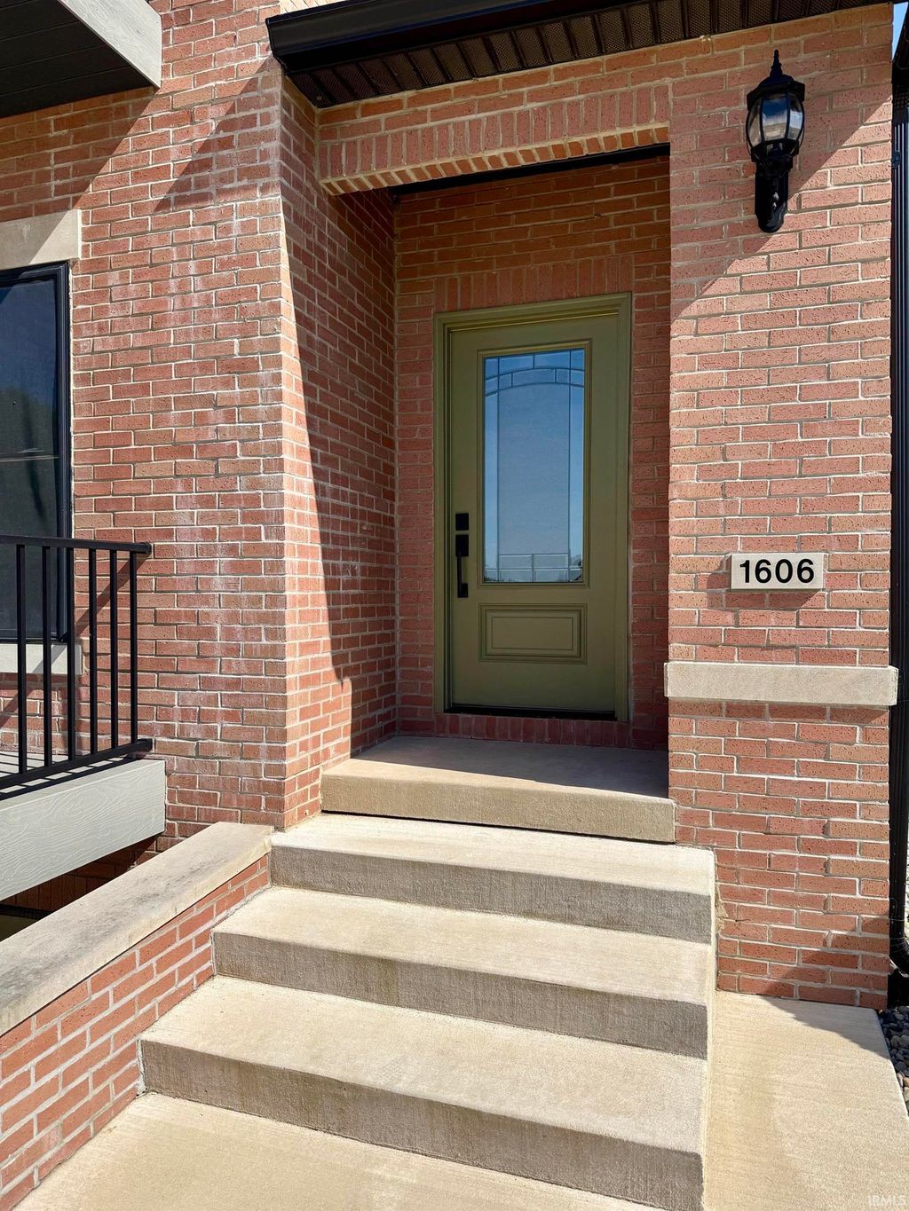 Photo of 1606 North Shore Drive, Rochester, IN 46975 (MLS # 202619400)