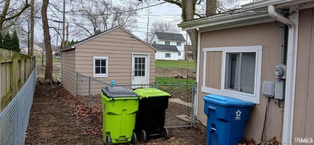 Photo of 1365 Edna Street, Huntington, IN 46750 (MLS # 202547448)