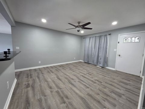 Tiny photo for 4418 Kensington Drive, Logansport, IN 46947 (MLS # 202614017)