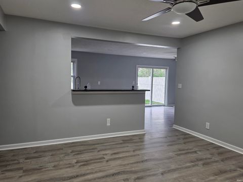 Tiny photo for 4418 Kensington Drive, Logansport, IN 46947 (MLS # 202614017)