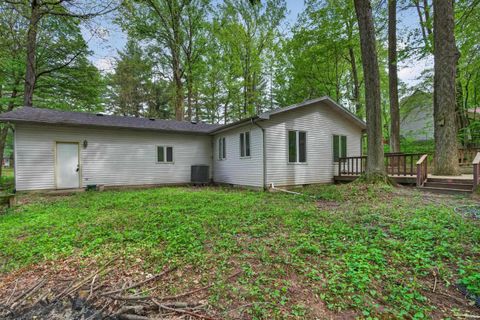 Tiny photo for 1680 S Ridgeview Road, Logansport, IN 46947 (MLS # 202617251)
