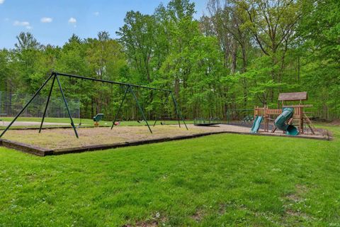 Tiny photo for 1680 S Ridgeview Road, Logansport, IN 46947 (MLS # 202617251)