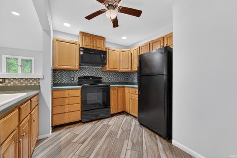 Tiny photo for 1680 S Ridgeview Road, Logansport, IN 46947 (MLS # 202617251)