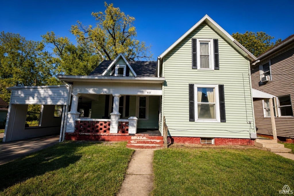 Photo of 512 Dizardie Street, Logansport, IN 46947 (MLS # 202643978)