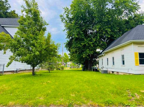 Photo of 1218 S Linwood Avenue, Evansville, IN 47713 (MLS # 202618722)
