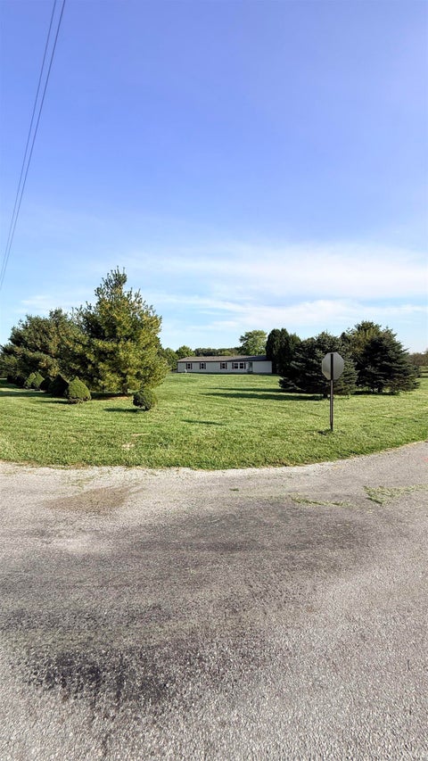 Tiny photo for 12209 W 500 N, North Judson, IN 46366 (MLS # 202642144)