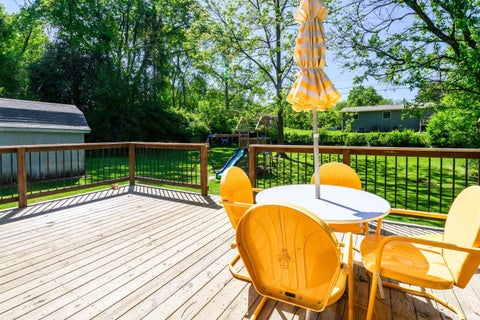 Tiny photo for 3910 E 10 Street, Bloomington, IN 47408 (MLS # 202616709)