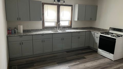 Tiny photo for 442 Bates Street, Logansport, IN 46947 (MLS # 202542546)