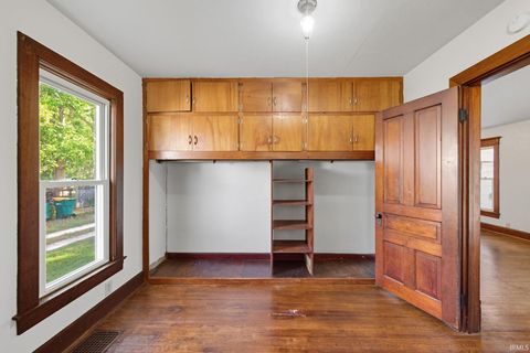 Tiny photo for 52 N East Street, Rossville, IN 46065 (MLS # 202540414)