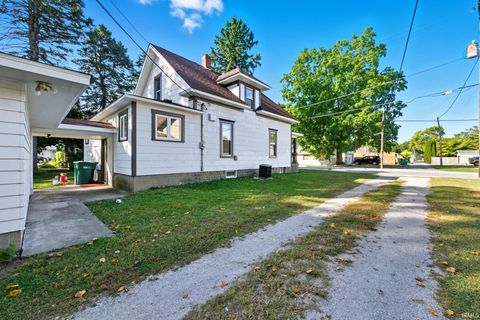Tiny photo for 52 N East Street, Rossville, IN 46065 (MLS # 202540414)