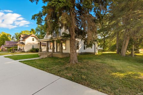 Tiny photo for 52 N East Street, Rossville, IN 46065 (MLS # 202540414)