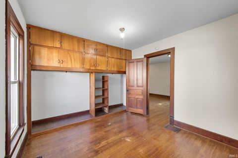 Tiny photo for 52 N East Street, Rossville, IN 46065 (MLS # 202540414)