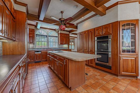 Tiny photo for 5709 Spring Lake Drive, Evansville, IN 47710 (MLS # 202612673)