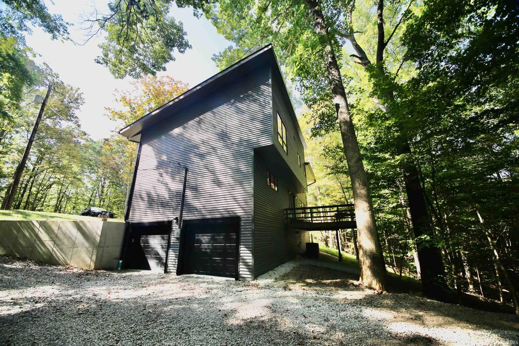 Photo of 6691 E Lampkins Ridge Road, Bloomington, IN 47401 (MLS # 202604278)