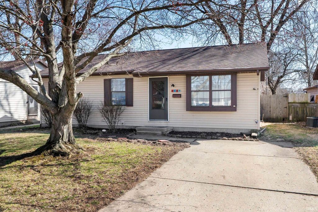 Photo of 2127 Hall Street, Lafayette, IN 47904 (MLS # 202607783)