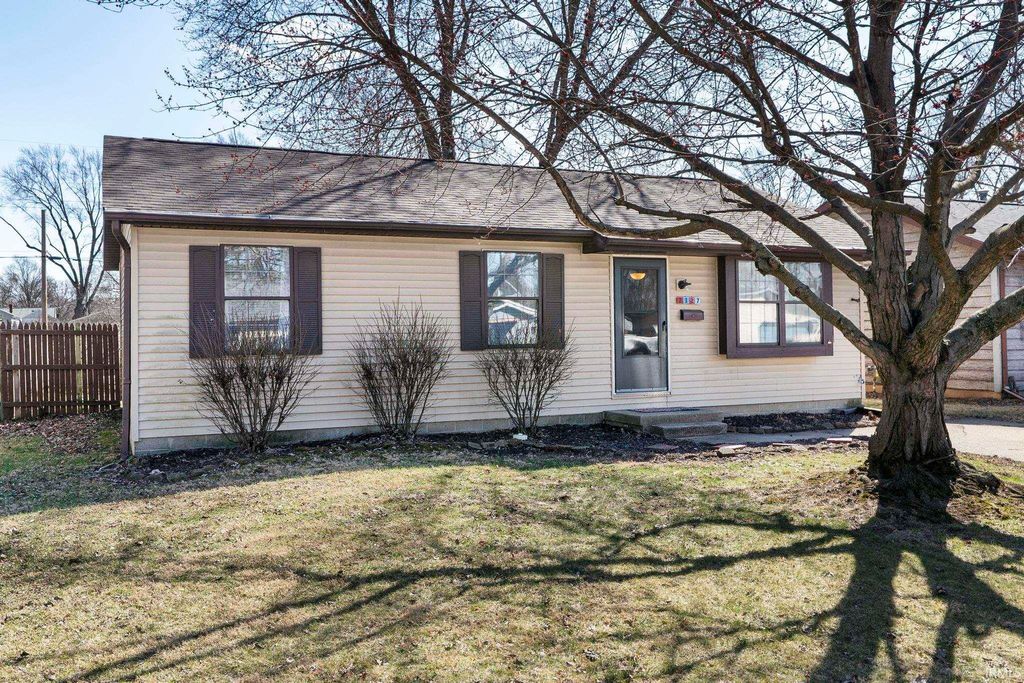 Photo of 2127 Hall Street, Lafayette, IN 47904 (MLS # 202607783)
