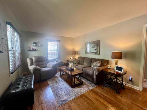 Tiny photo for 3225 Crescent Avenue, Logansport, IN 46947 (MLS # 202630113)
