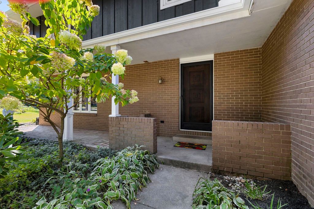 Photo of 17700 Darden Road, South Bend, IN 46635 (MLS # 202537261)