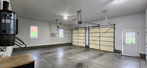 Tiny photo for 35 Carter Boulevard, Jasper, IN 47546 (MLS # 202612530)