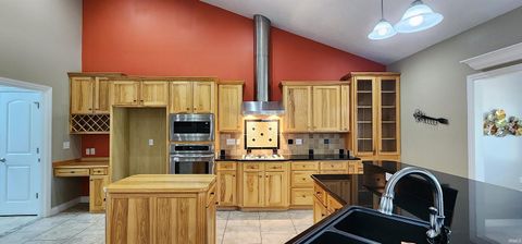 Tiny photo for 35 Carter Boulevard, Jasper, IN 47546 (MLS # 202612530)