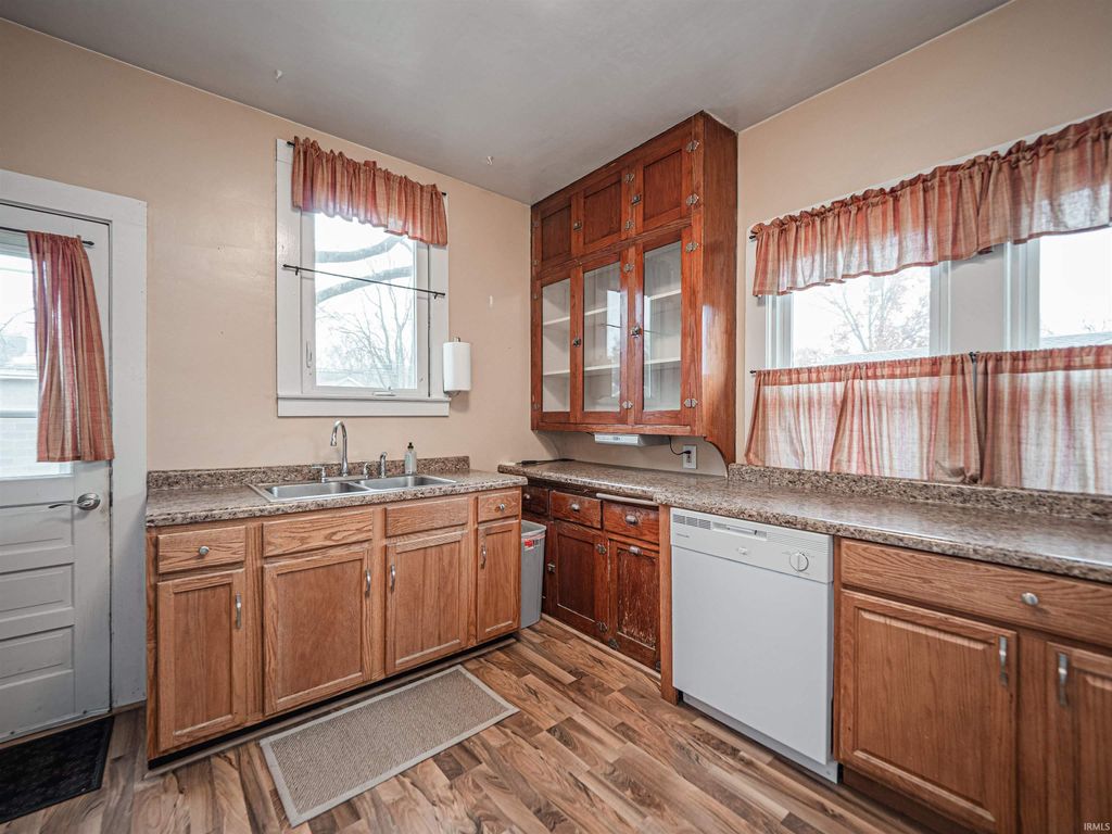 Photo of 111 Wills Avenue, Evansville, IN 47712 (MLS # 202546832)