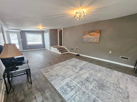 Tiny photo for 2701 S Weinbach Avenue, Evansville, IN 47714 (MLS # 202632850)