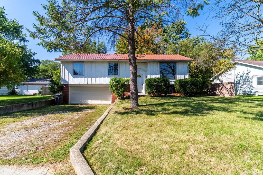 Photo of 423 Jay Street, Topeka, IN 46571 (MLS # 202539426)