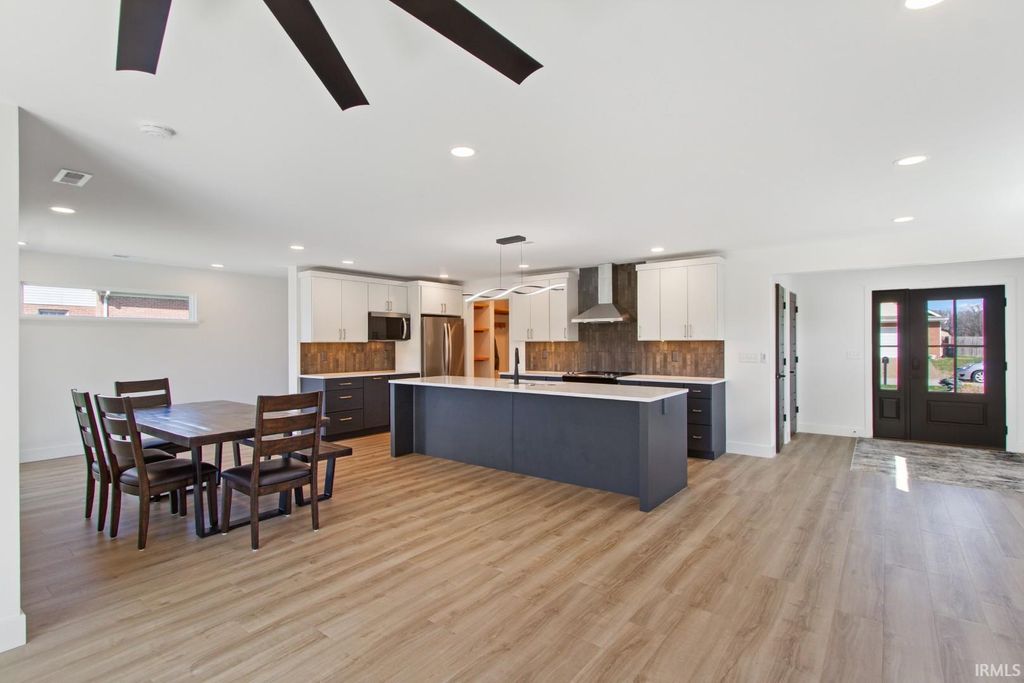 Photo of 1310 Mockingbird Lane, Mount Vernon, IN 47620 (MLS # 202609452)