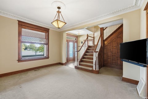 Tiny photo for 2406 S Hanna Street, Fort Wayne, IN 46803 (MLS # 202643334)