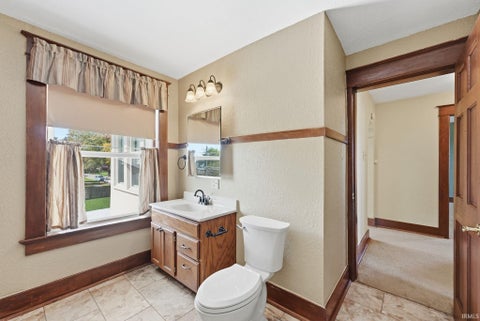Tiny photo for 2406 S Hanna Street, Fort Wayne, IN 46803 (MLS # 202643334)