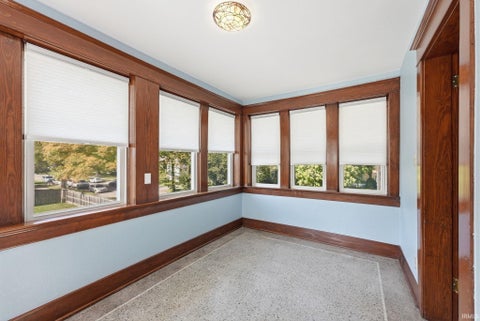 Tiny photo for 2406 S Hanna Street, Fort Wayne, IN 46803 (MLS # 202643334)