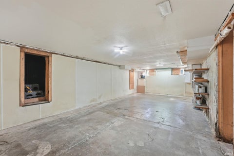 Tiny photo for 2406 S Hanna Street, Fort Wayne, IN 46803 (MLS # 202643334)