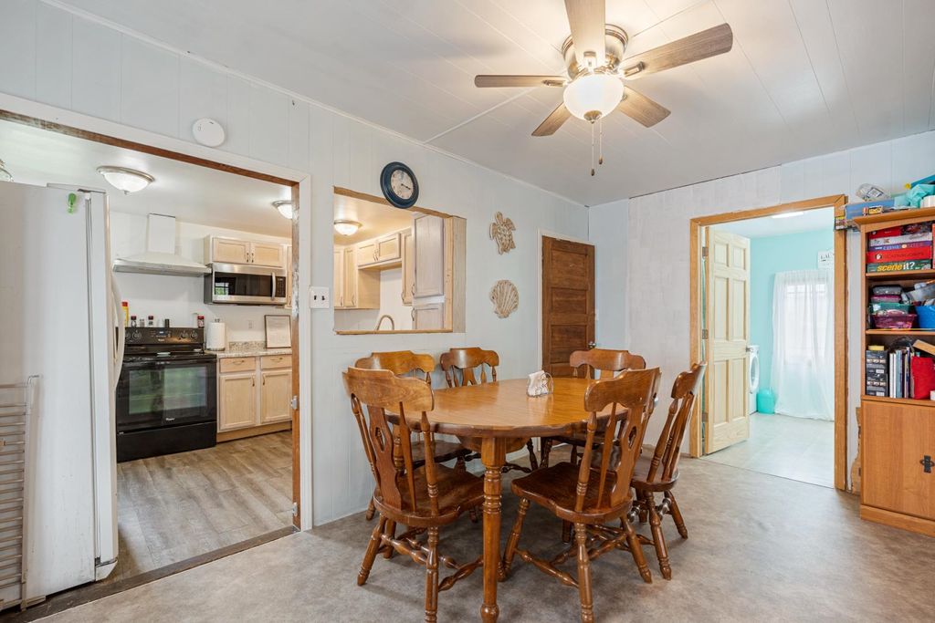Photo of 8532 E Wesley Lane, North Webster, IN 46555 (MLS # 202616851)