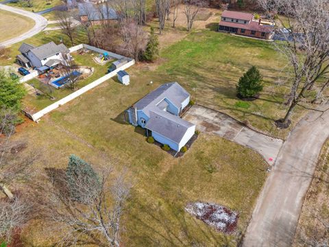 Tiny photo for 4618 N Shady Lane, Logansport, IN 46947 (MLS # 202607735)