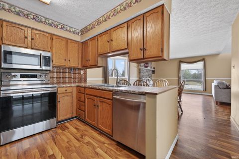 Tiny photo for 4618 N Shady Lane, Logansport, IN 46947 (MLS # 202607735)