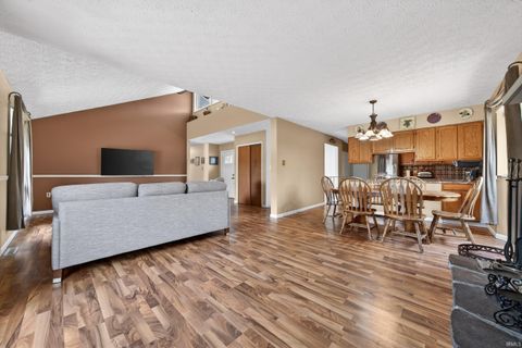 Tiny photo for 4618 N Shady Lane, Logansport, IN 46947 (MLS # 202607735)