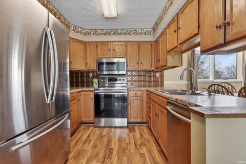 Tiny photo for 4618 N Shady Lane, Logansport, IN 46947 (MLS # 202607735)