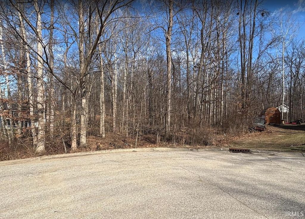 Photo of 5528 N Behrens Court, Ellettsville, IN 47429 (MLS # 202621002)