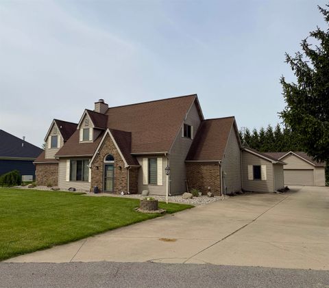 Tiny photo for 335 Lane 230 Jimmerson Lake Lk, Angola, IN 46703 (MLS # 202603077)