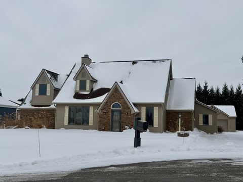 Photo of 335 Lane 230 Jimmerson Lake Lane, Angola, IN 46703 (MLS # 202603077)