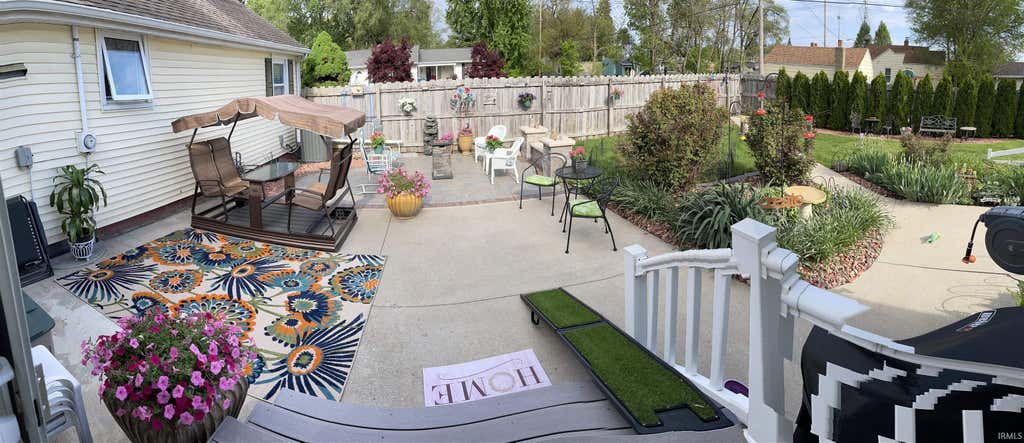 Photo of 234 W La Salle Avenue, Mishawaka, IN 46545 (MLS # 202633269)