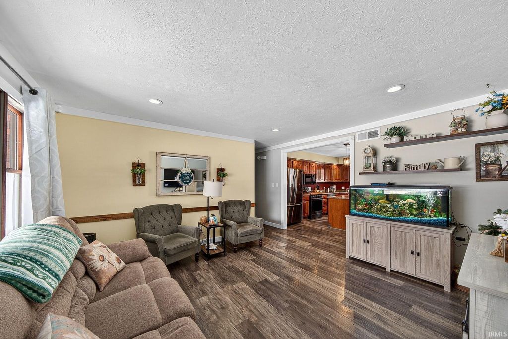 Photo of 10021 Lanter Court, Osceola, IN 46561 (MLS # 202548306)