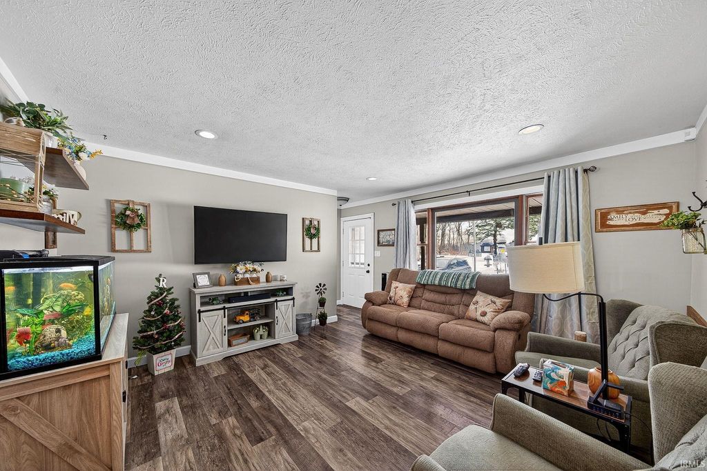 Photo of 10021 Lanter Court, Osceola, IN 46561 (MLS # 202548306)