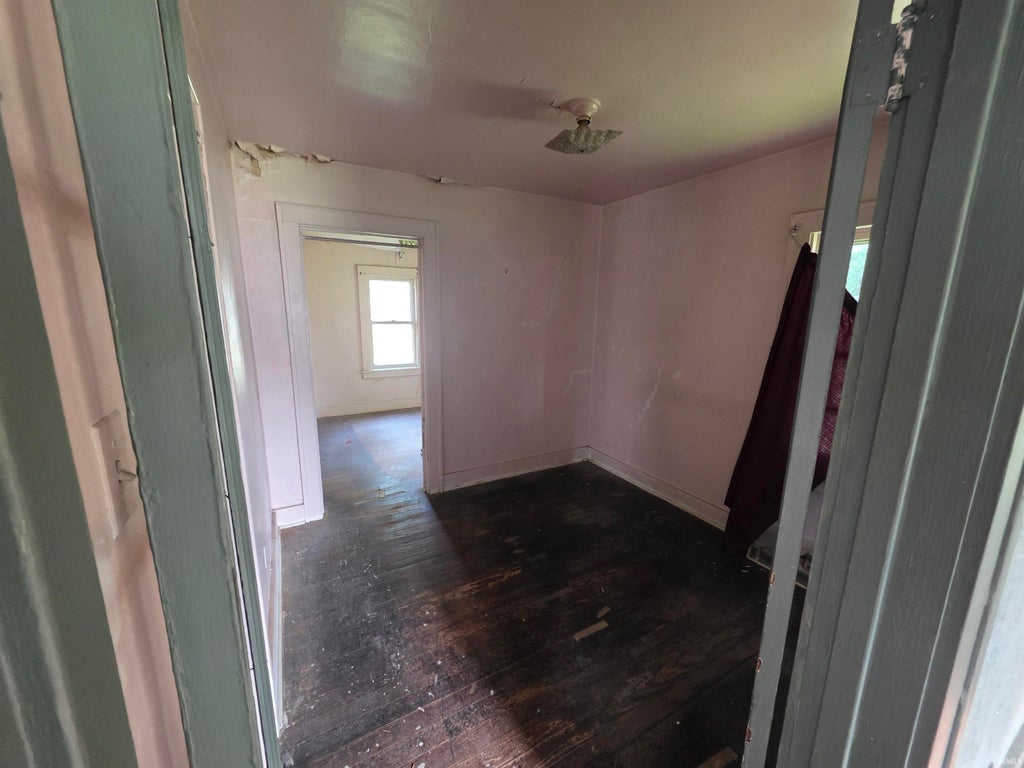 Photo of 1113 S 31St Street, South Bend, IN 46615 (MLS # 202638281)