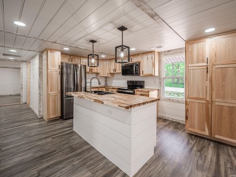 Tiny photo for 5233 State Route 261 Highway, Newburgh, IN 47630 (MLS # 202604197)