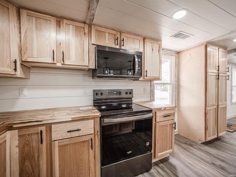 Tiny photo for 5233 State Route 261 Highway, Newburgh, IN 47630 (MLS # 202604197)