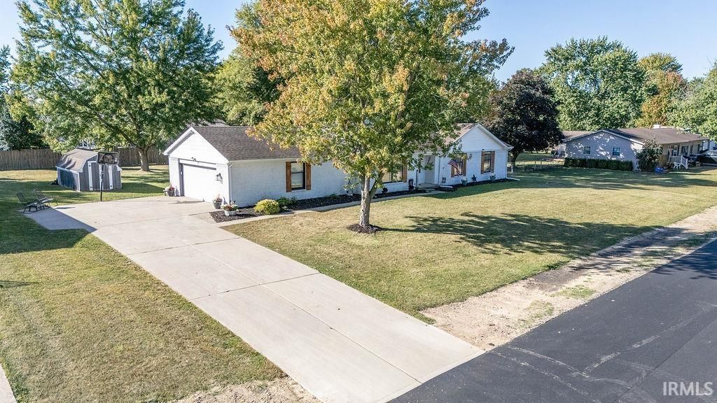 Photo of 516 Nancy Drive, Sweetser, IN 46987 (MLS # 202540796)