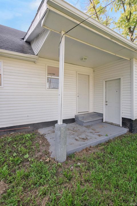 Tiny photo for 33 Southdowns Drive, Kokomo, IN 46902 (MLS # 202629924)