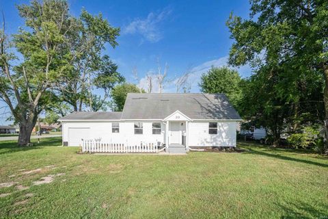Tiny photo for 33 Southdowns Drive, Kokomo, IN 46902 (MLS # 202629924)