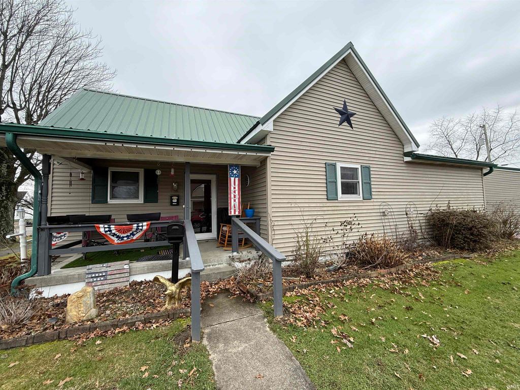 Photo of 580 NE 1st Street, Linton, IN 47441 (MLS # 202600937)